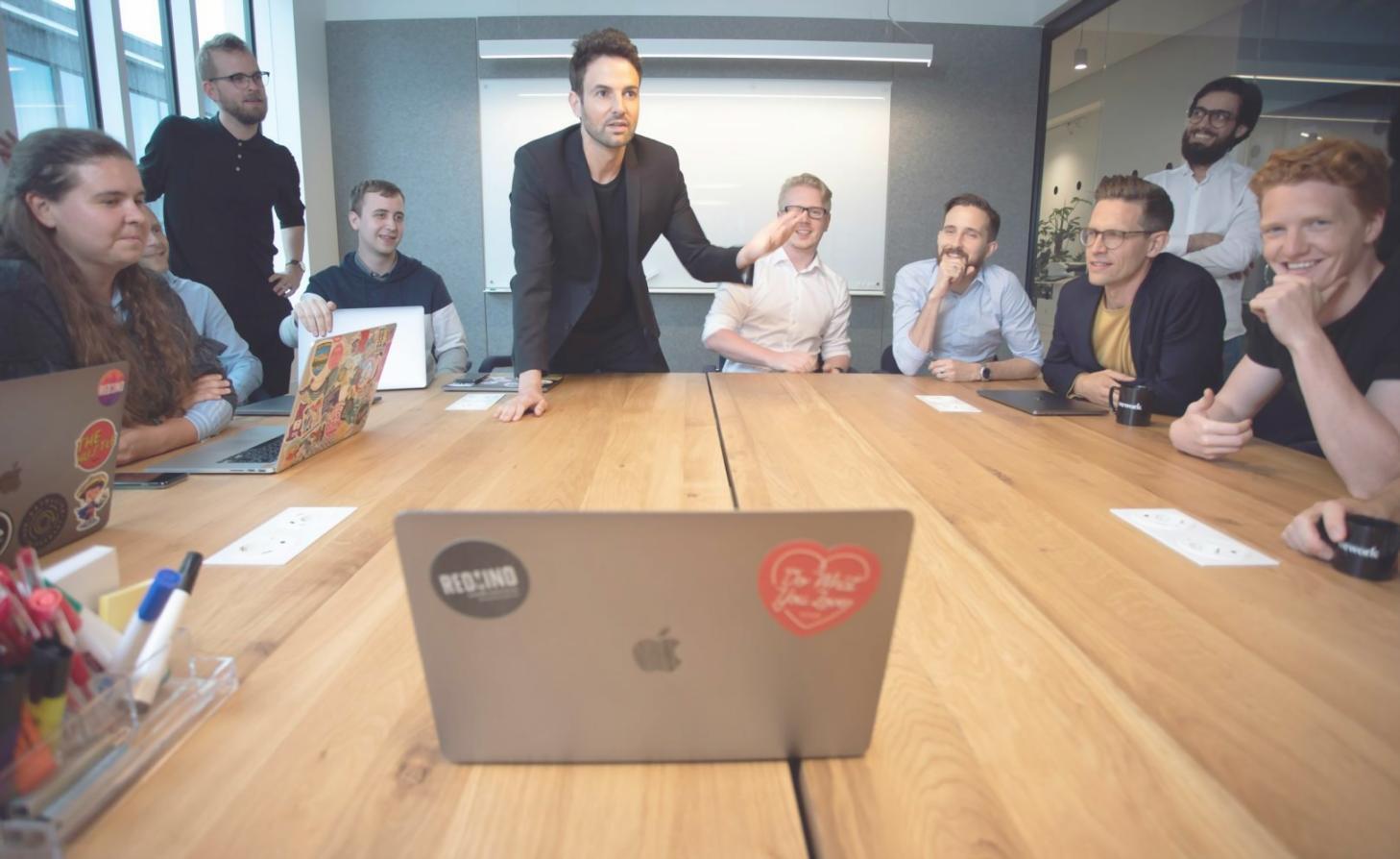 Detailansicht der Finanzanalyse-Software Interface